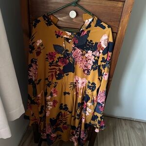 Jodifl midi dress with flowy sleeves and keyhole back